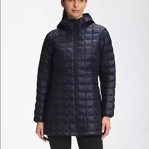 North Face Women’s Thermoball Eco Parka, navy, sz S **sold**